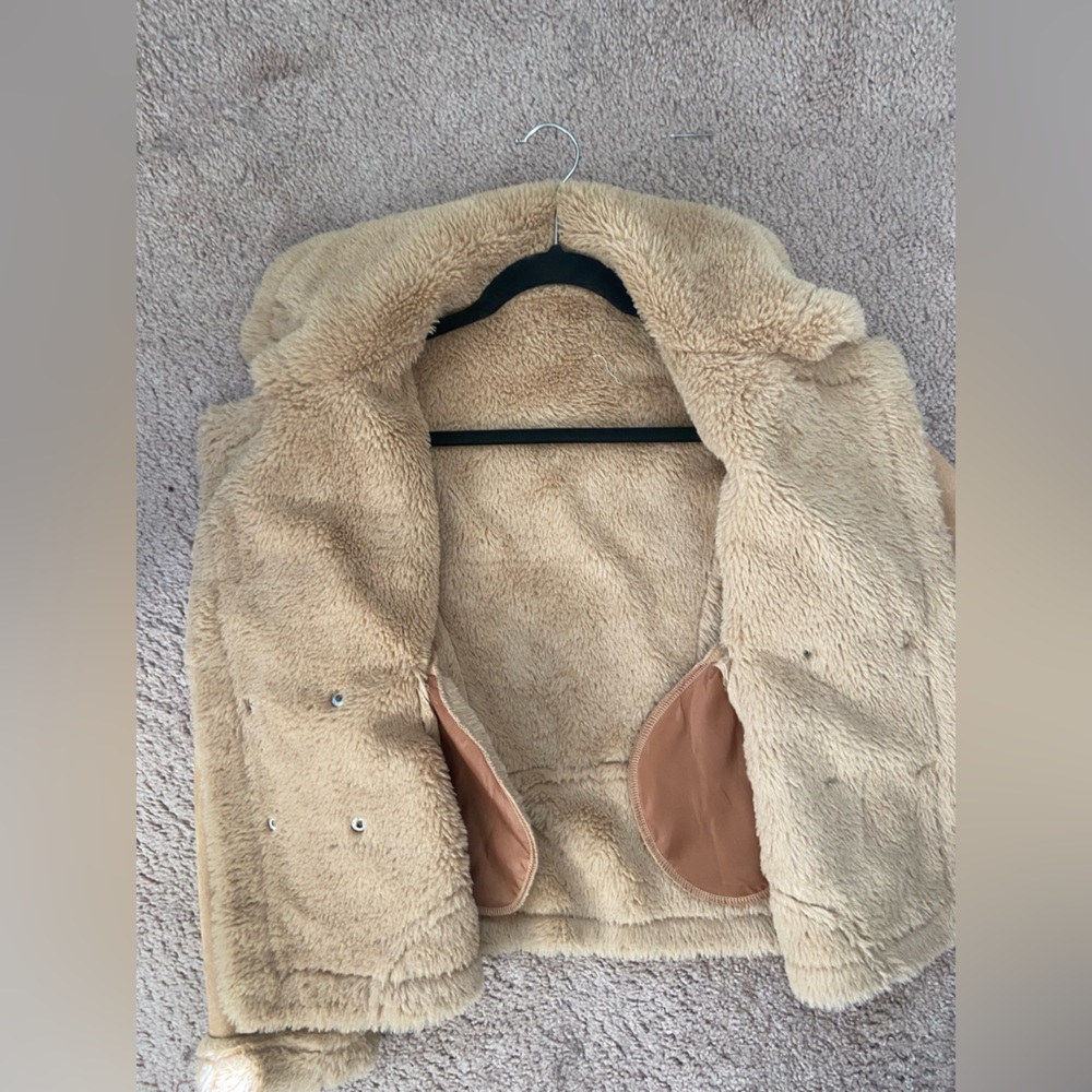 Fur jacket - Picture 3 of 4